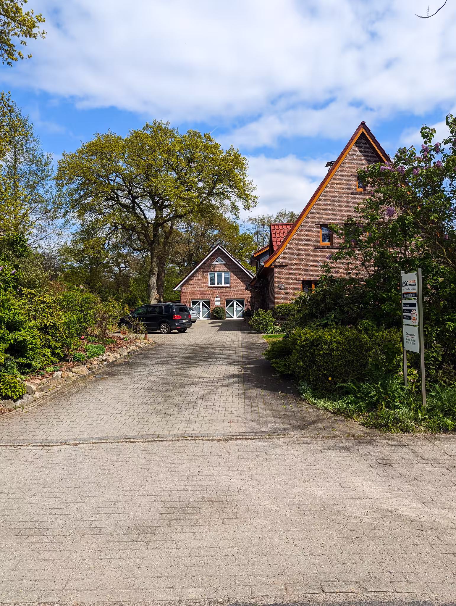 Firmensitz der ESC-Systeme – Feldstr. 60, Leer